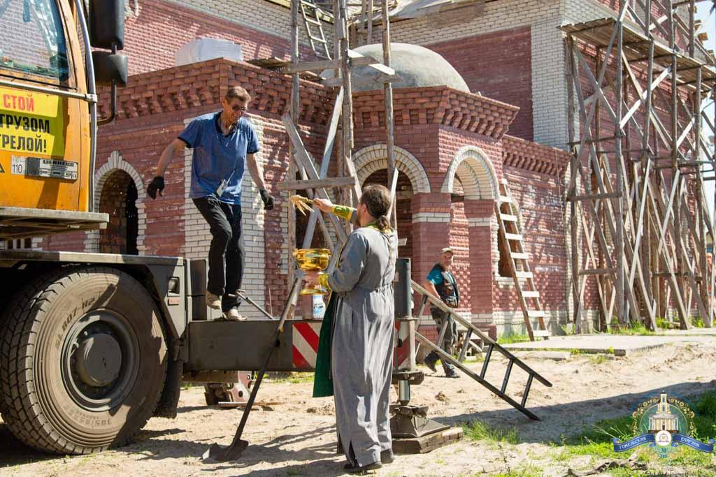 храм василия великого жлобин