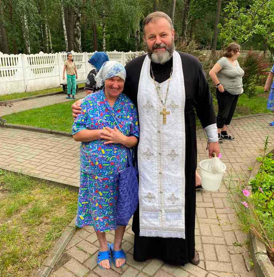 Посещение мест, где нужно тепло человеческой души – Гомельская Епархия